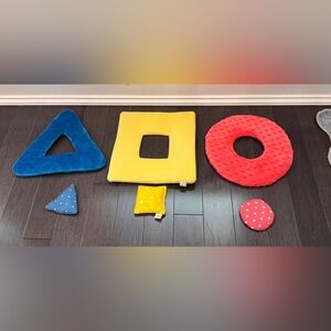 NWOT Kiwico Panda Crate Colorful Geometric Shape Soft Bean Bag Kids Toddler